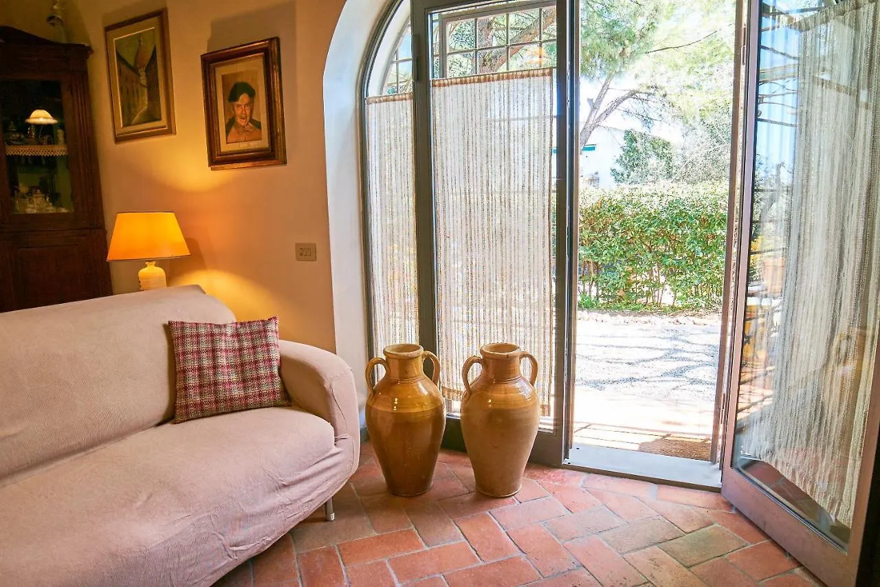 Il Portico Apt - Dolcevita Holiday Florence Apartment