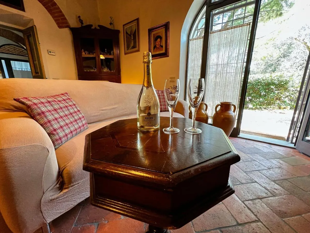 Il Portico Apt - Dolcevita Holiday Florence Apartment