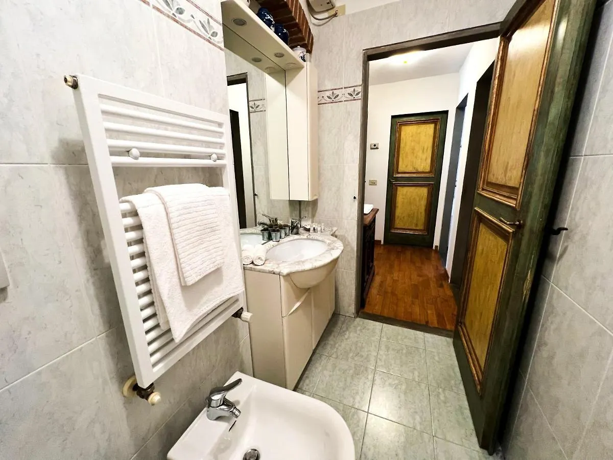 Apartment Il Portico Apt - Dolcevita Holiday Florence