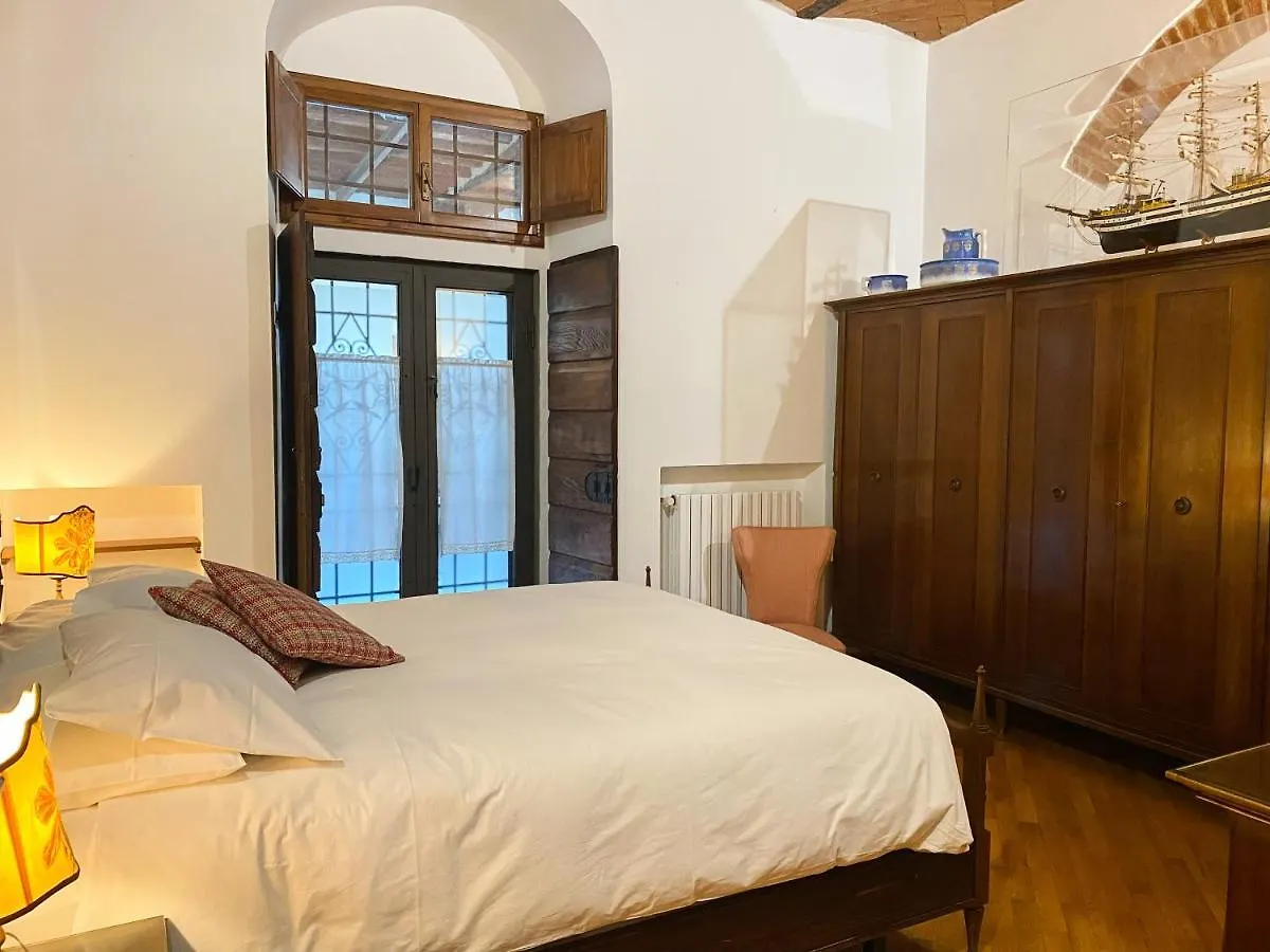Apartment Il Portico Apt - Dolcevita Holiday Florence