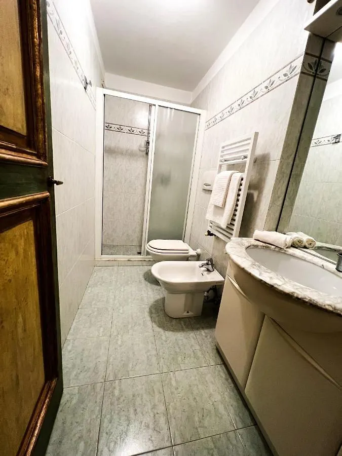 Il Portico Apt - Dolcevita Holiday Florencia 0*,